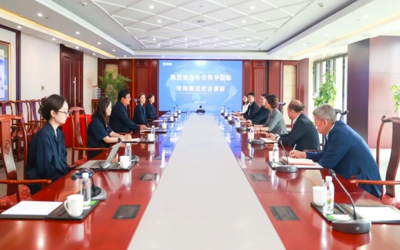 滨海新区总工会党组成员张冬青、天津经济技术开发区总工会副主席周涛一行到星空体育体育官方网站调研座谈