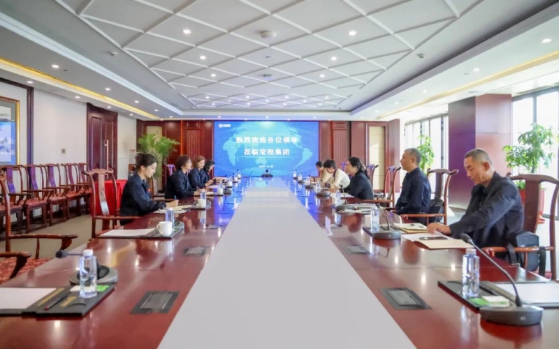 滨海新区红十字会党组书记、副会长任慧一行到星空体育体育官方网站调研座谈