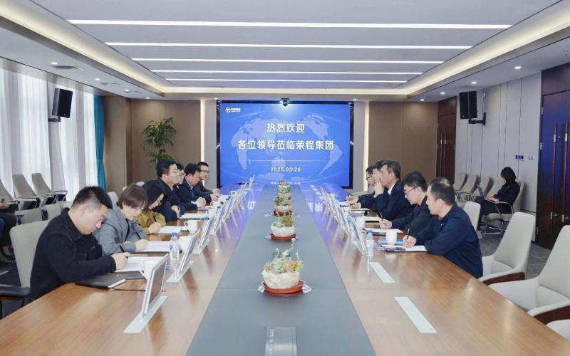 庆阳市委常委、统战部部长张希岳一行到星空体育体育官方网站集团考察交流