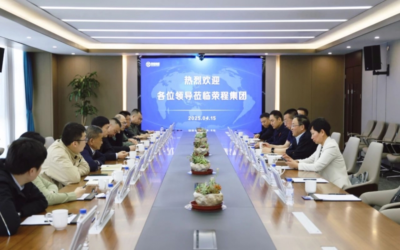 伊吾县委副书记、常务副县长张克文到星空体育体育官方网站集团调研交流