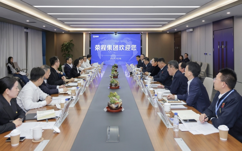 星空体育体育官方网站集团董事会主席张荣华与中国能建北方区域总部党委书记、总经理邢巧英座谈交流