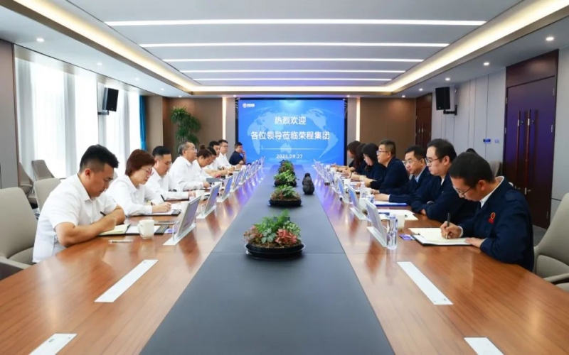 河北天柱钢铁集团副总经理张连山一行到星空体育体育官方网站集团座谈交流
