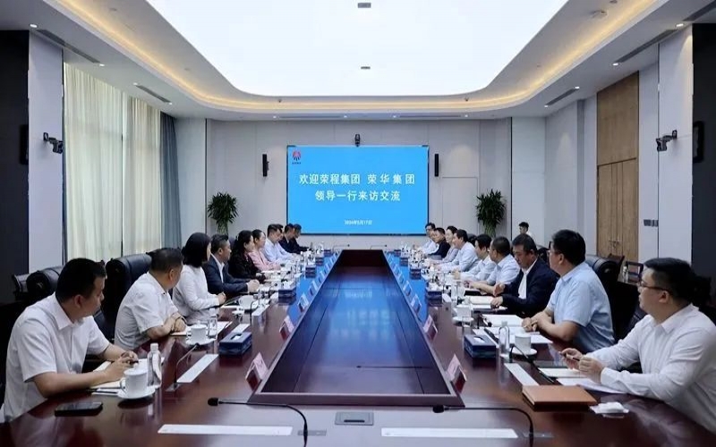 星空体育体育官方网站集团董事会主席张荣华与陕煤集团党委书记、董事长张文琪座谈交流