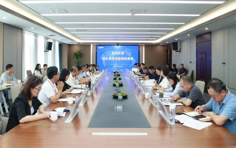民建市委会副主委张志军率课题组到星空体育体育官方网站集团开展市委委托重点考察调研