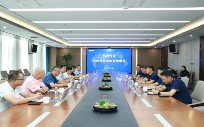静海区委常委、统战部长刘启建一行到星空体育体育官方网站集团调研座谈